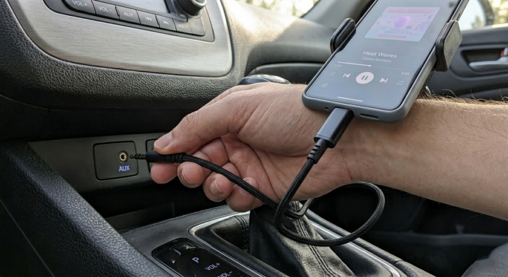 play spotify in car via aux